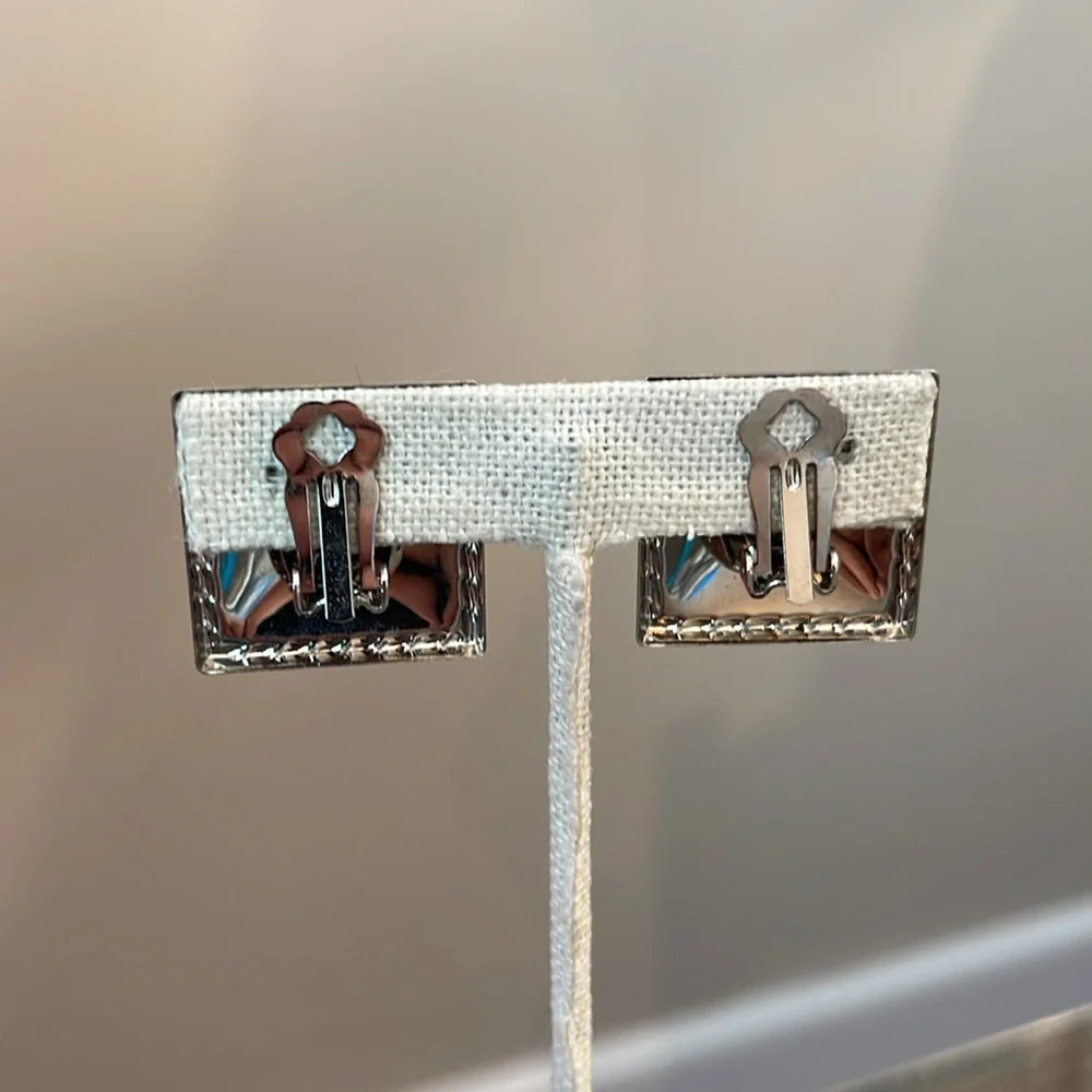 Vintage Square Rose Pink Swirled Pearlized Enamel Clip Earrings - Picture 12 of 15